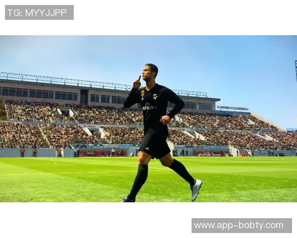 C罗任意球惊险攻门被门将神勇扑出差一点就破门